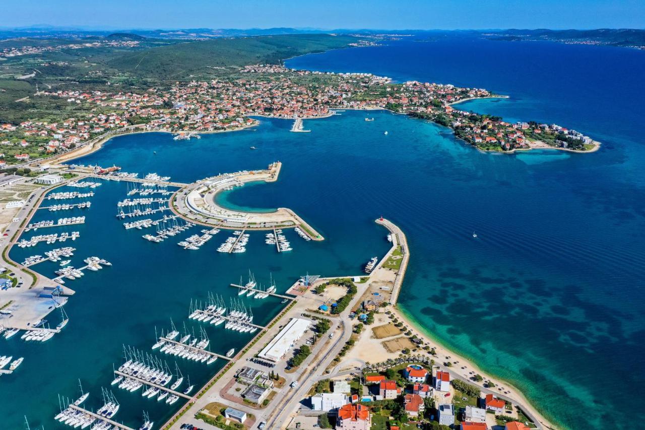 Apartments With A Parking Space Sukosan, Zadar - 16641 Exterior foto